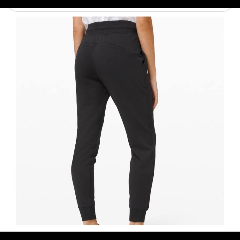 Lululemon size 4 warm down joggers black